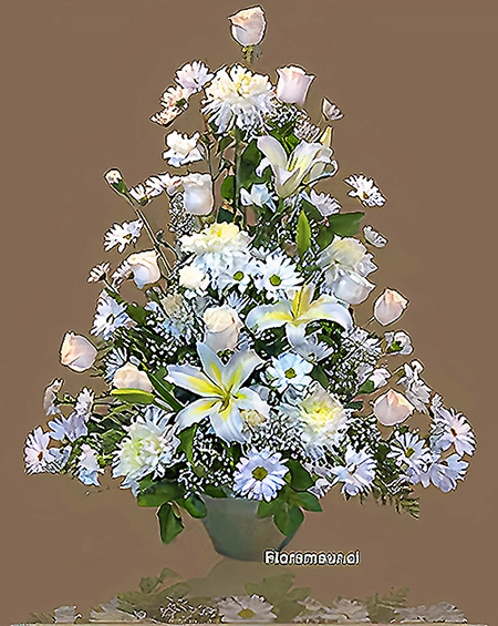 Arreglo floral de arrimo blanco para funeral